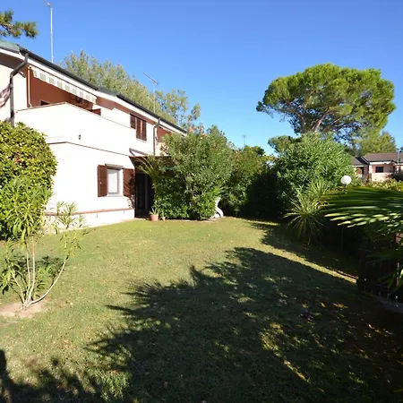 شقة Fronte Fiordo Con Giardino Albarella *